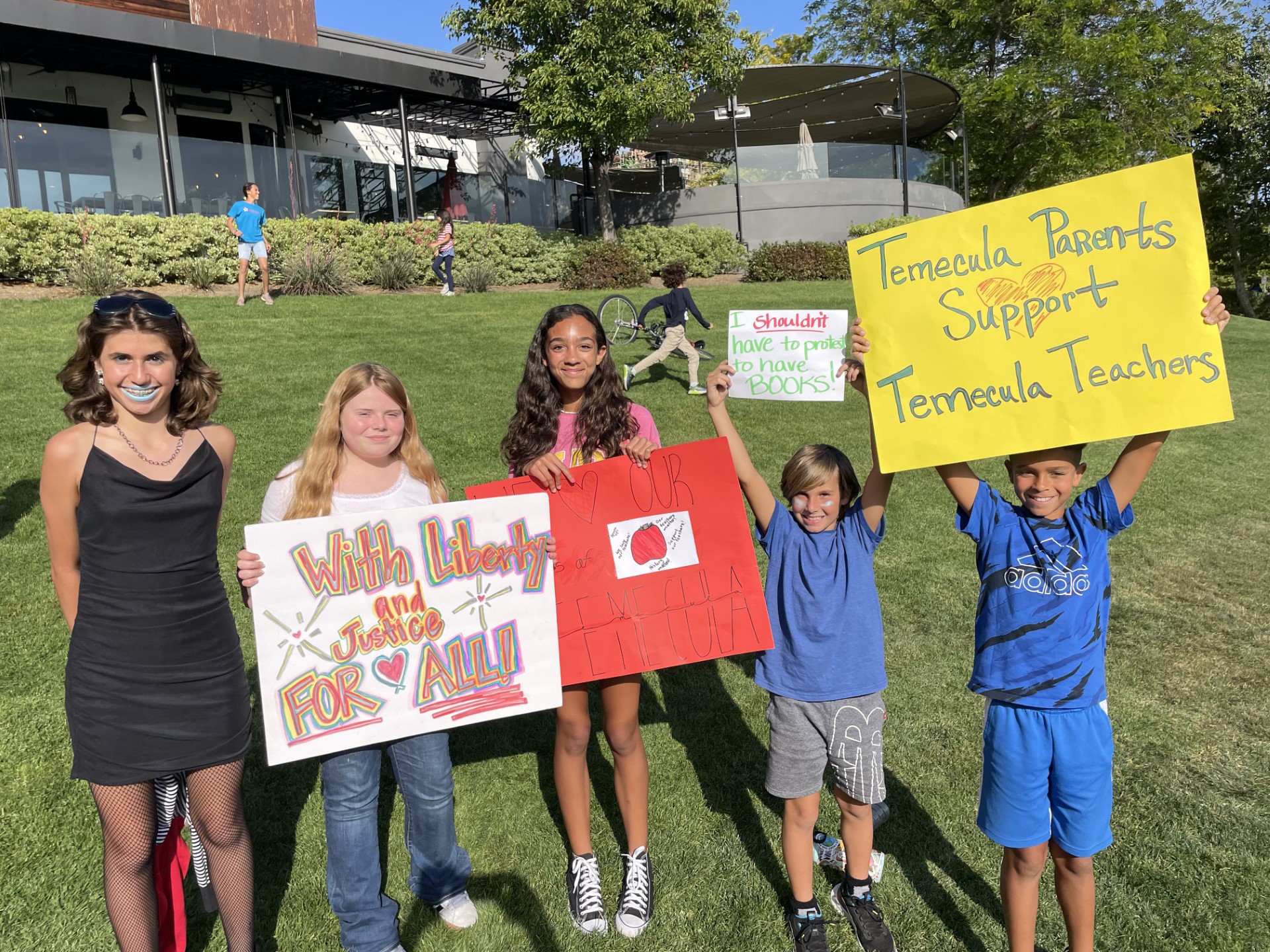 Temecula Valley Educators Rally After School Board Rejects Textbooks